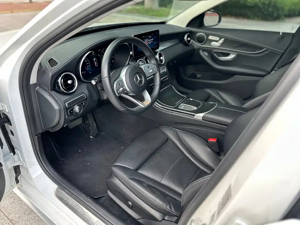 Mercedes-Benz C-Class 2020 — фото 8