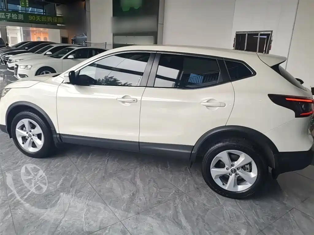 Nissan Qashqai 2023 — фото 5