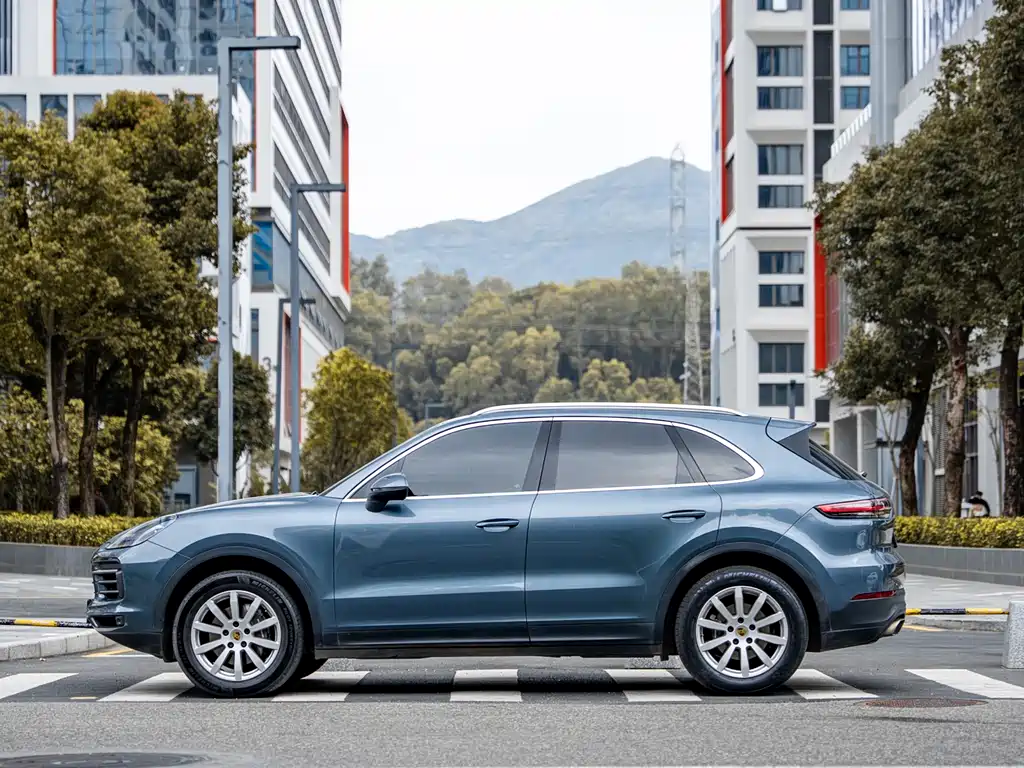 Porsche Cayenne 2018 — фото 6
