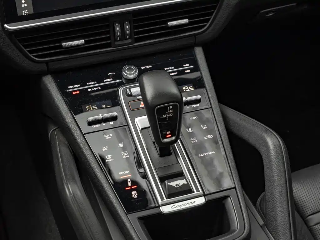 Porsche Cayenne 2018 — фото 11
