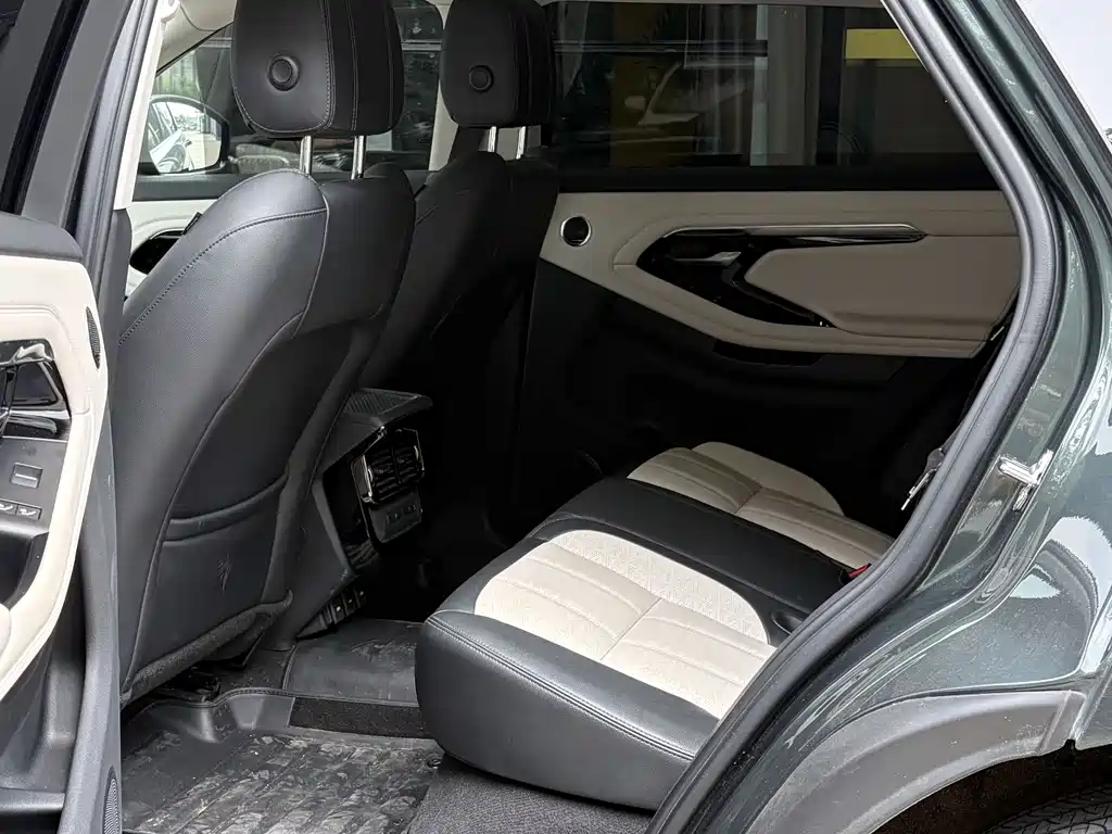 Land Rover Range Rover Evoque 2021 — фото 6