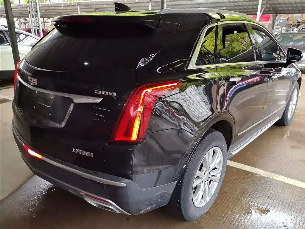 Cadillac XT5 2021 — фото 5