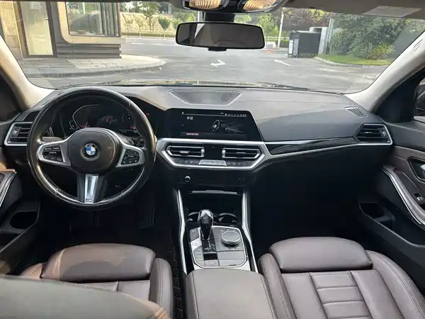 BMW 3 Series 2021