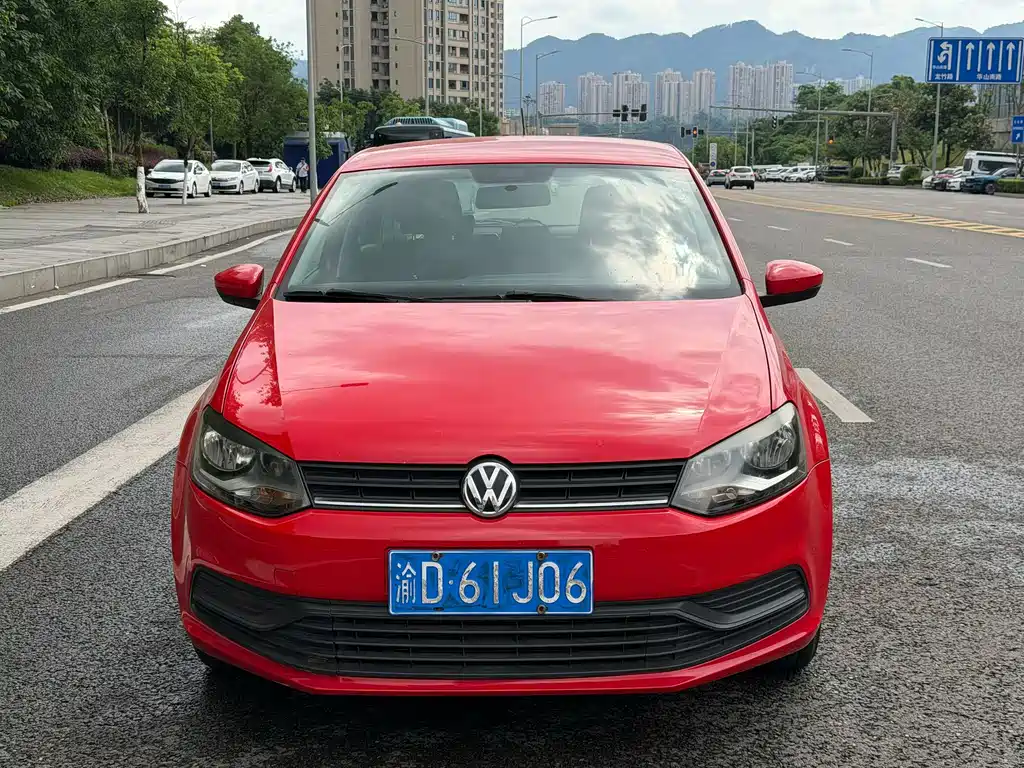 Volkswagen Polo 2015 — фото 2