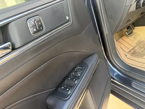 Ford Taurus 2019