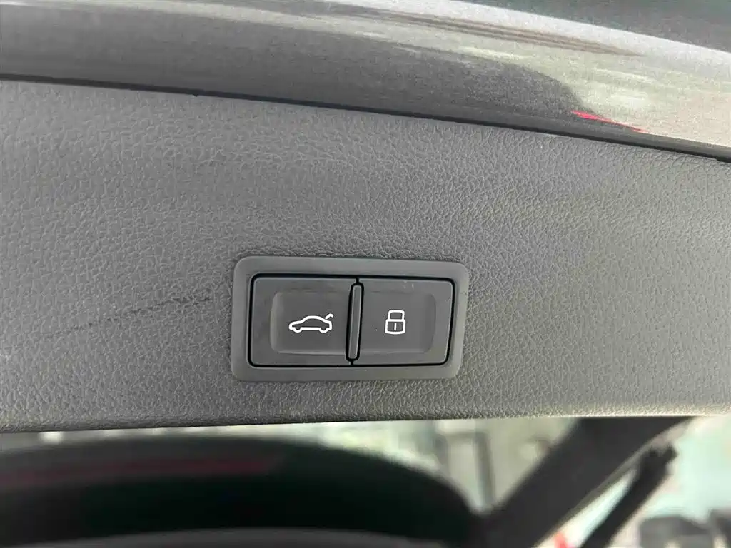 Audi Q3 2023 — фото 17