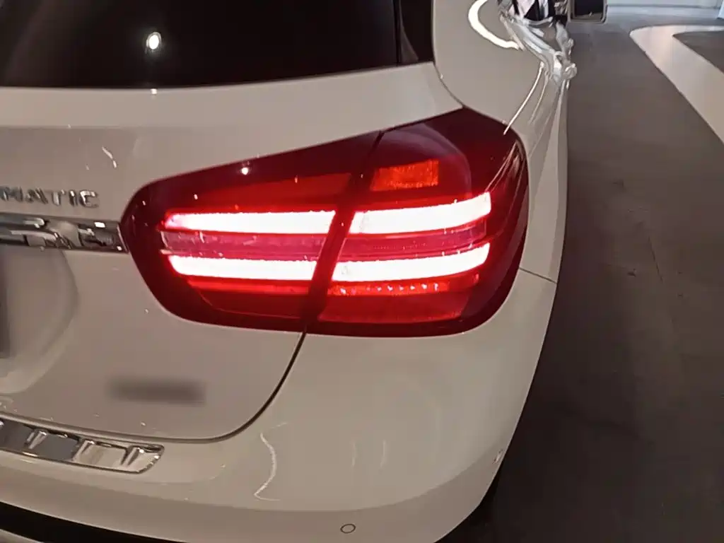 Mercedes-Benz GLA 2017