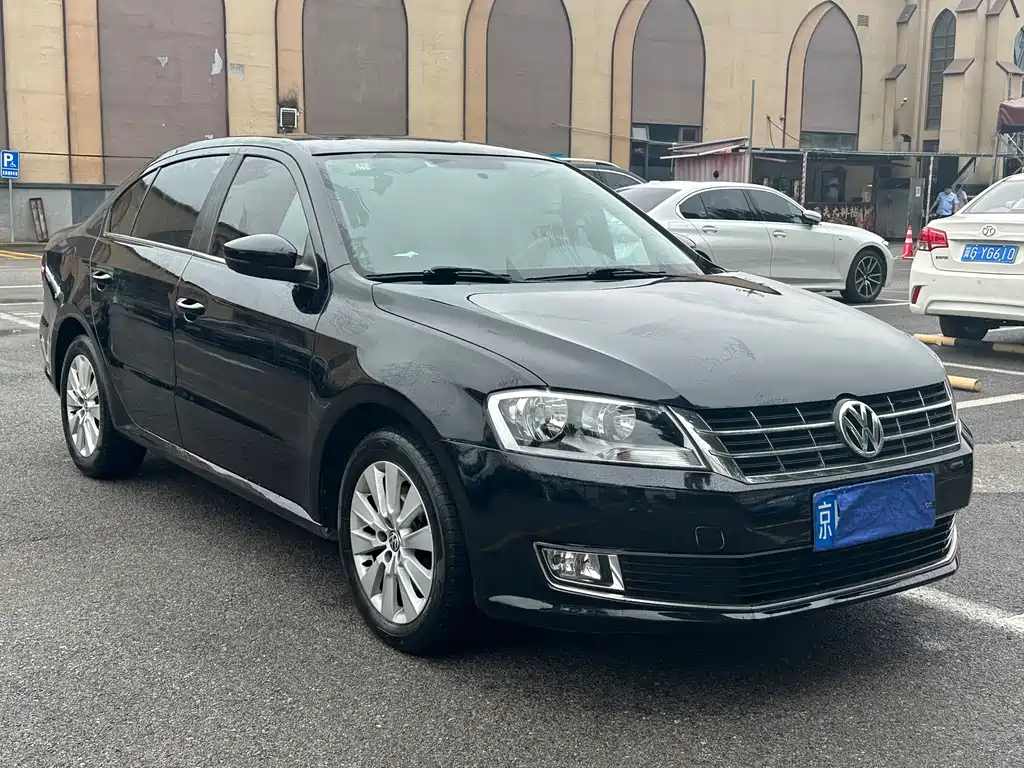 Volkswagen Lavida 2015 — фото 2