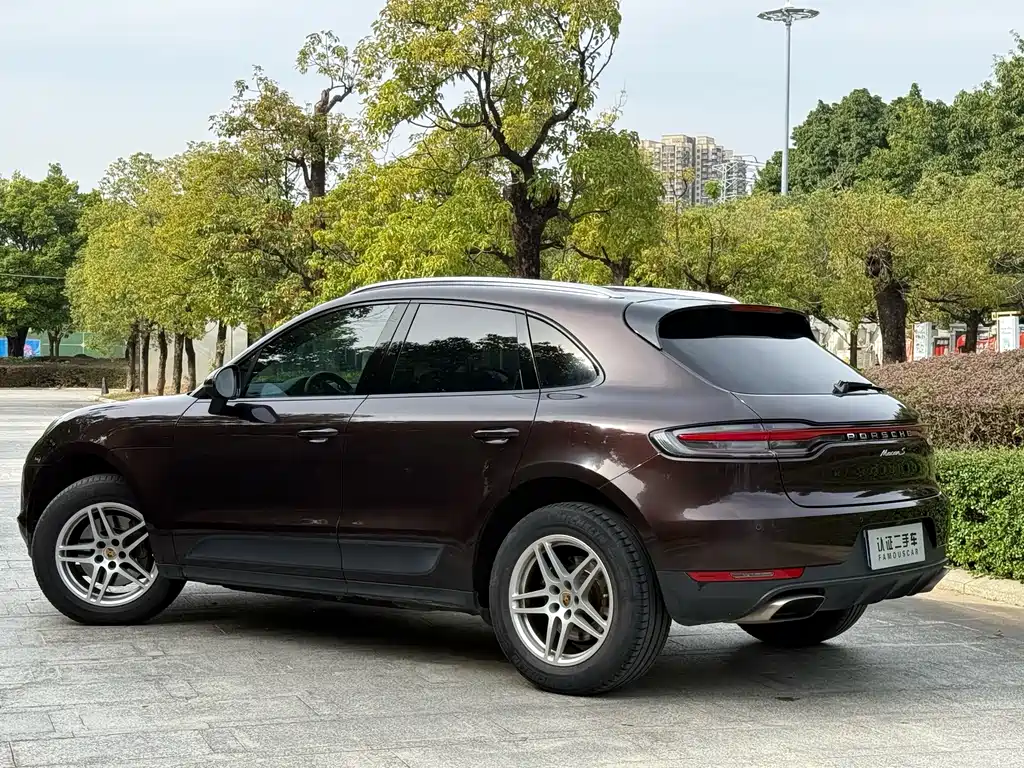 Porsche Macan 2019 — фото 25