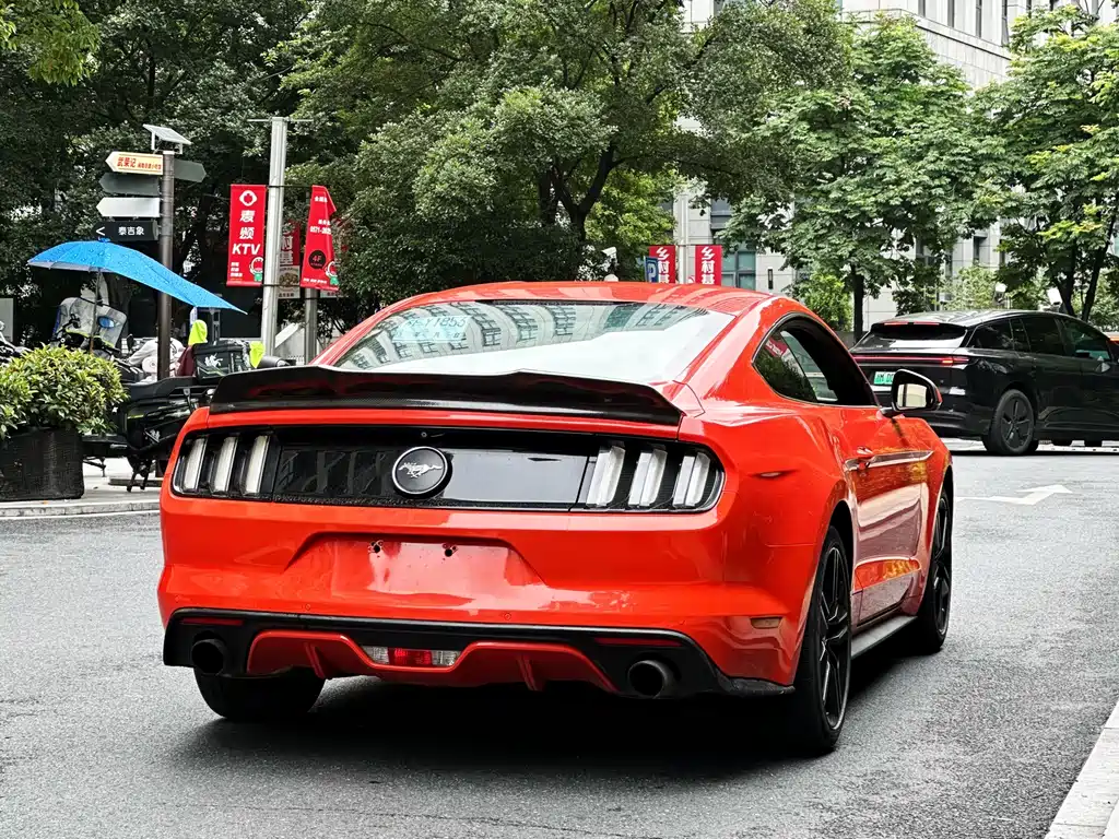 Ford Mustang 2015 — фото 5