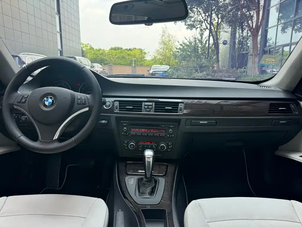 BMW 3 Series 2013 — фото 17