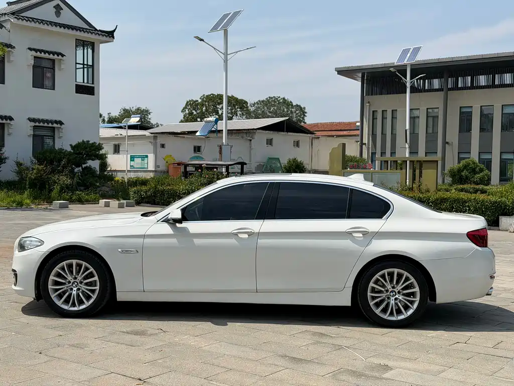BMW 5 Series 2013