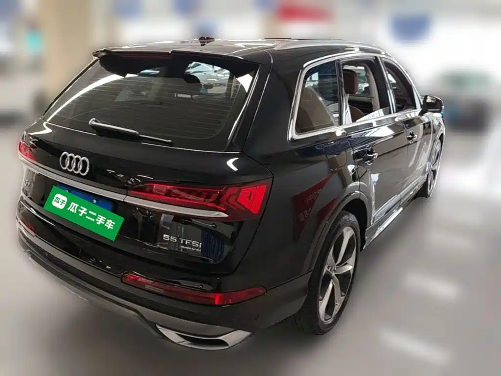 Audi Q7 2021 — фото 12