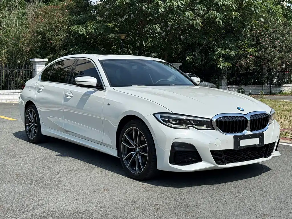 BMW 3 Series 2022