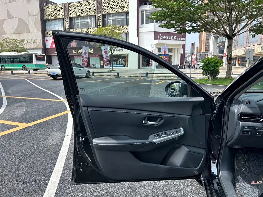 Nissan Sylphy 2024 — фото 16