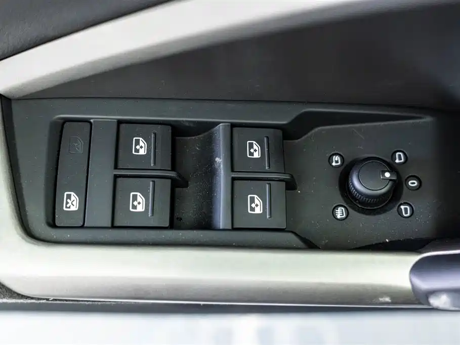 Audi Q3 2023 — фото 16