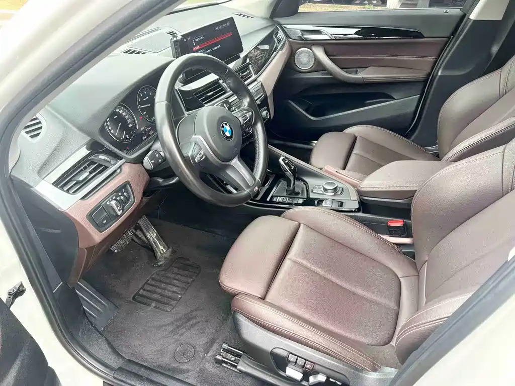 BMW X1 2021 — фото 4