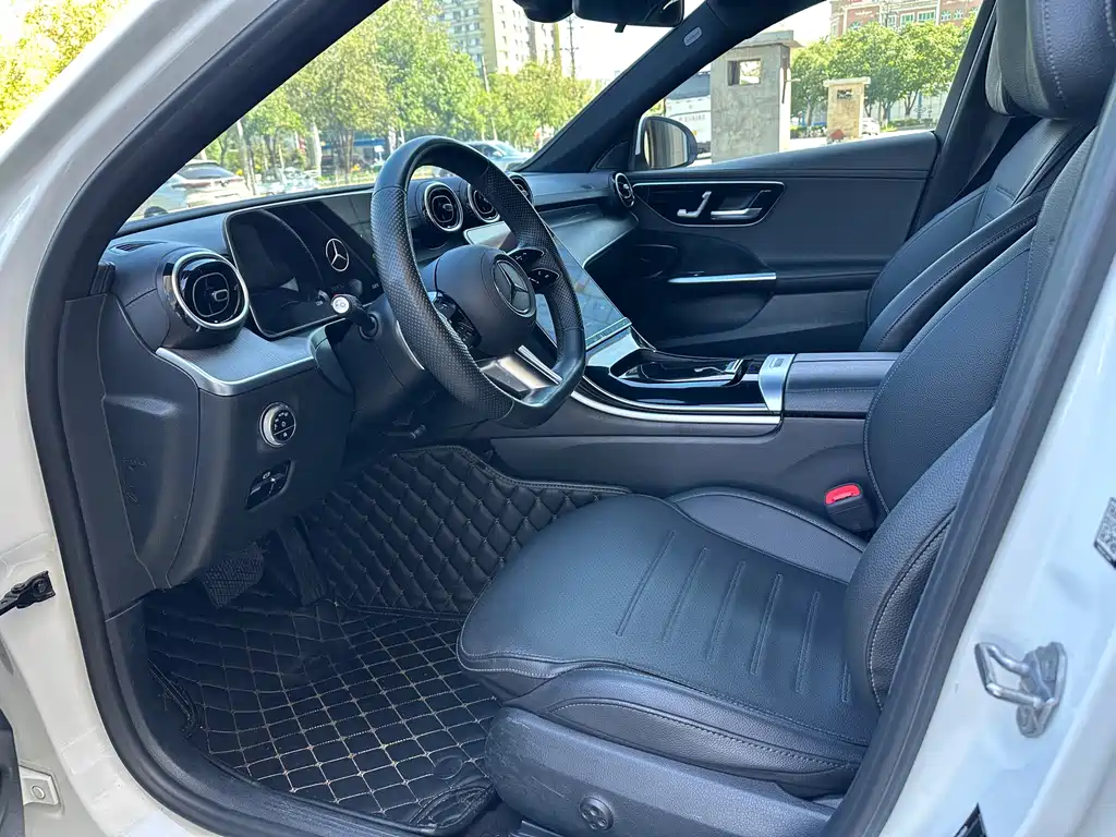 Mercedes-Benz C-Class 2022 — фото 4