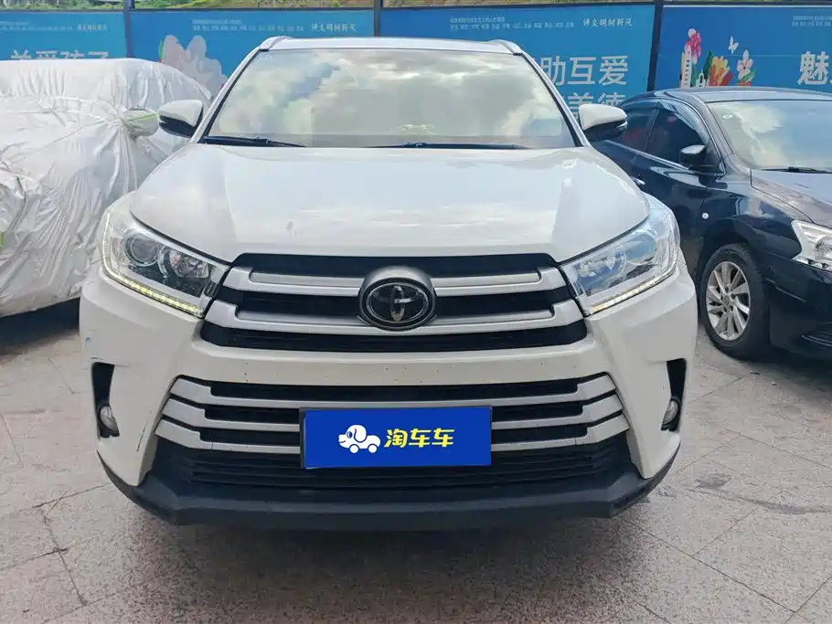 Toyota Highlander 2018 — фото 2