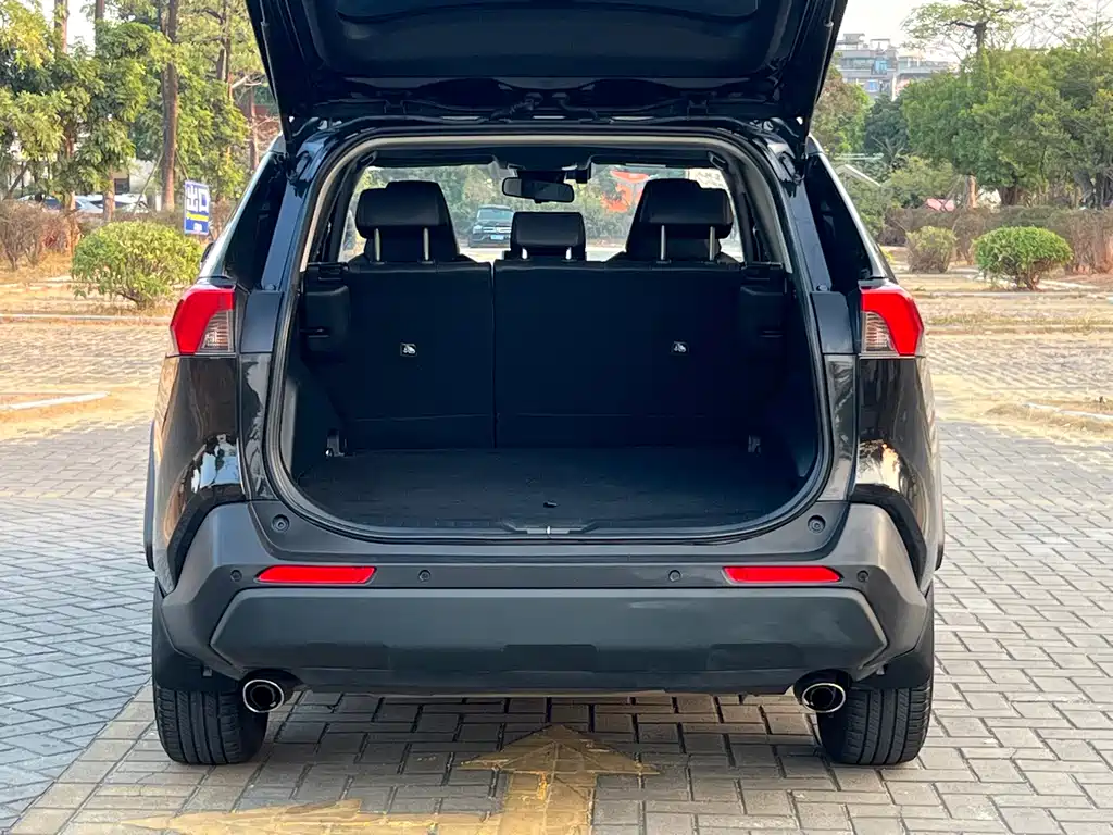 Toyota RAV4 Prime 2022 — фото 20