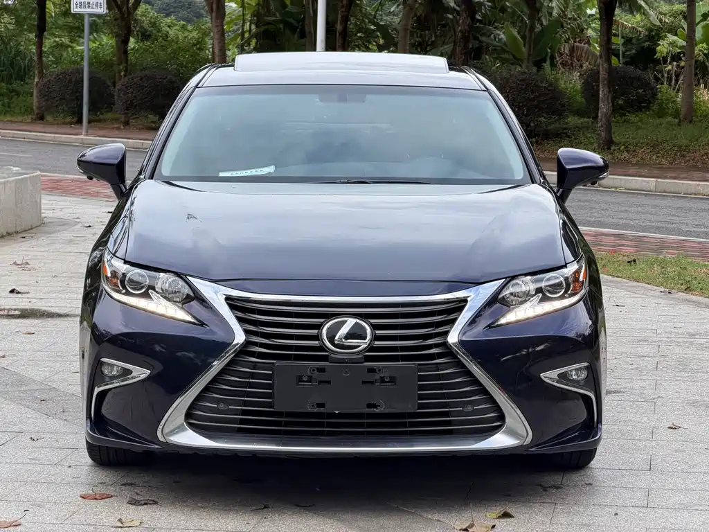Lexus ES 2017 — фото 2