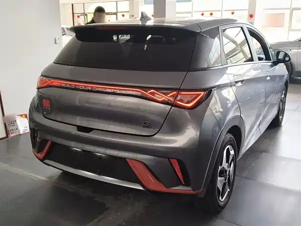 BYD Dolphin 2021