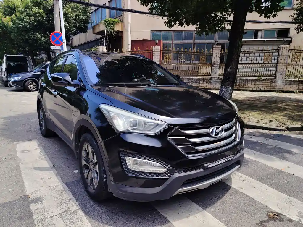 Hyundai Santa Fe 2013