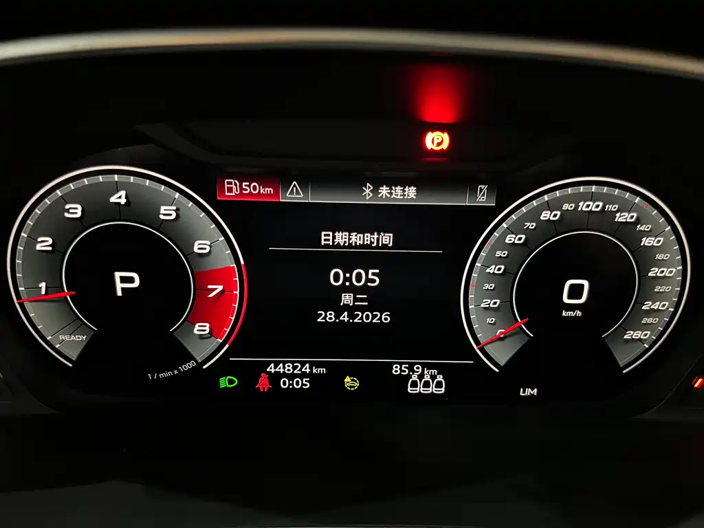 Audi Q3 Sportback 2023 — фото 38