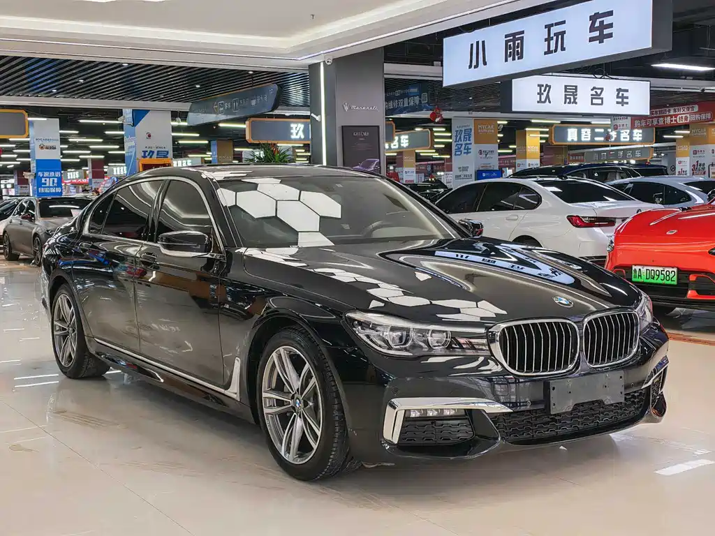 BMW 7 Series 2018 — фото 3