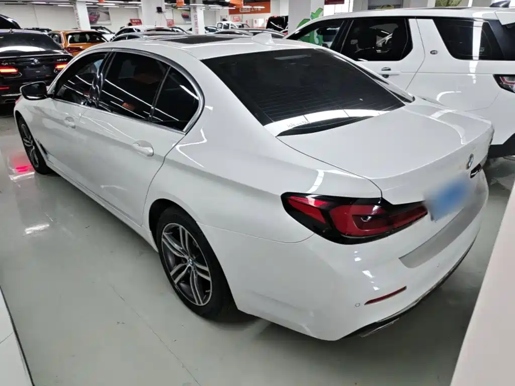 BMW 5 Series 2023