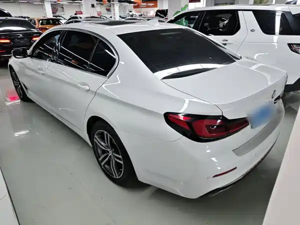 BMW 5 Series 2023