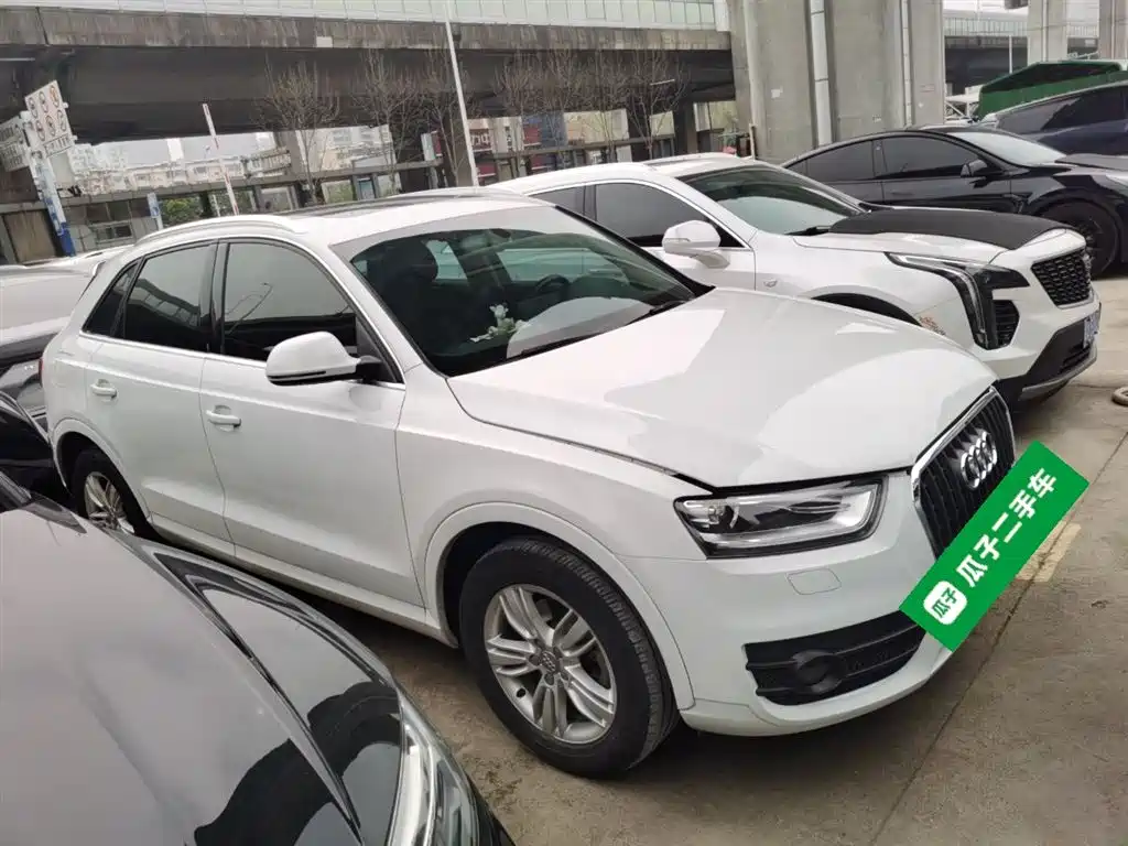 Audi Q3 2015 — фото 22