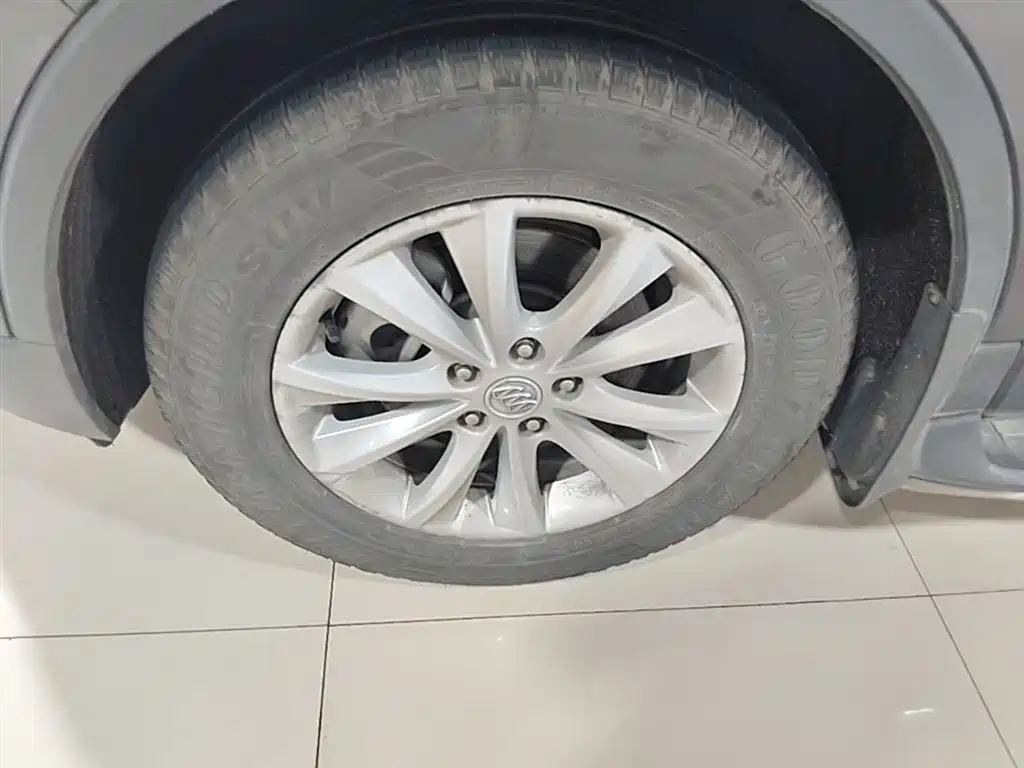 Buick Envision Plus 2017 — фото 23