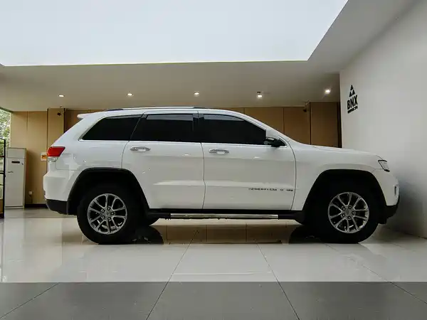 Jeep Grand Cherokee 2015