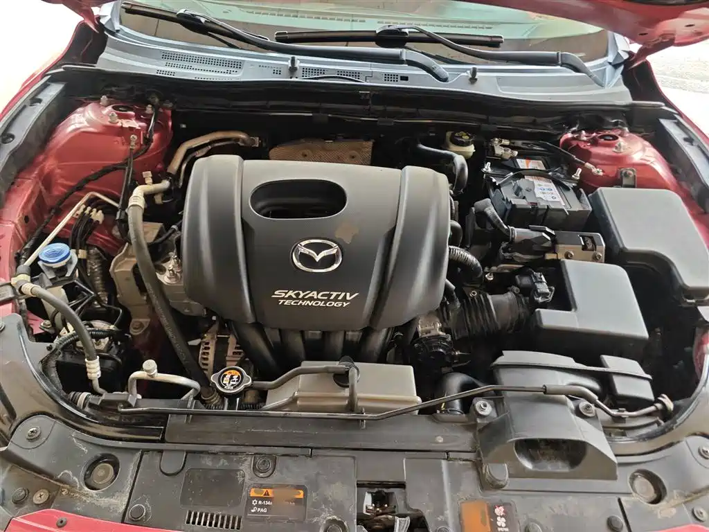 Mazda 3 Axela 2017 — фото 20