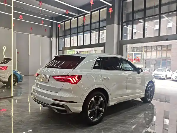 Audi Q3 2022