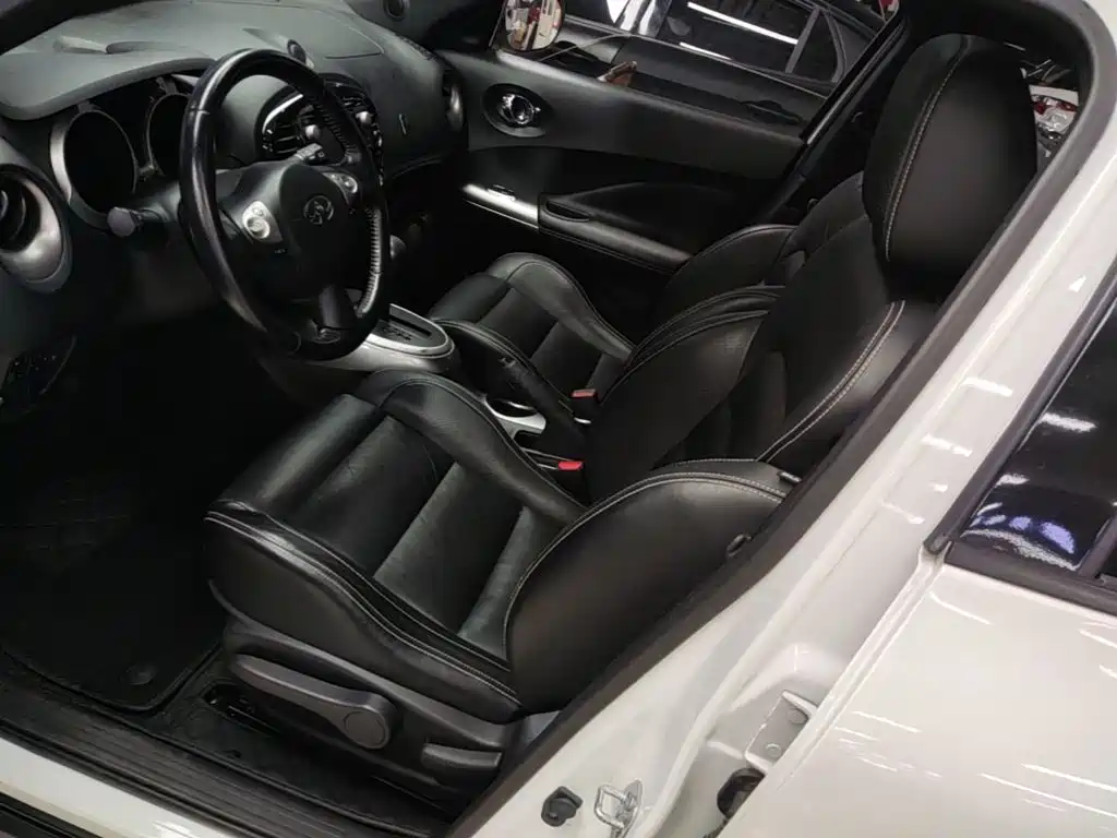 Infiniti ESQ 2017 — фото 15