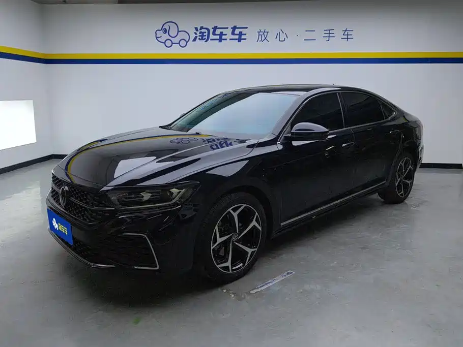 Volkswagen Passat 2023
