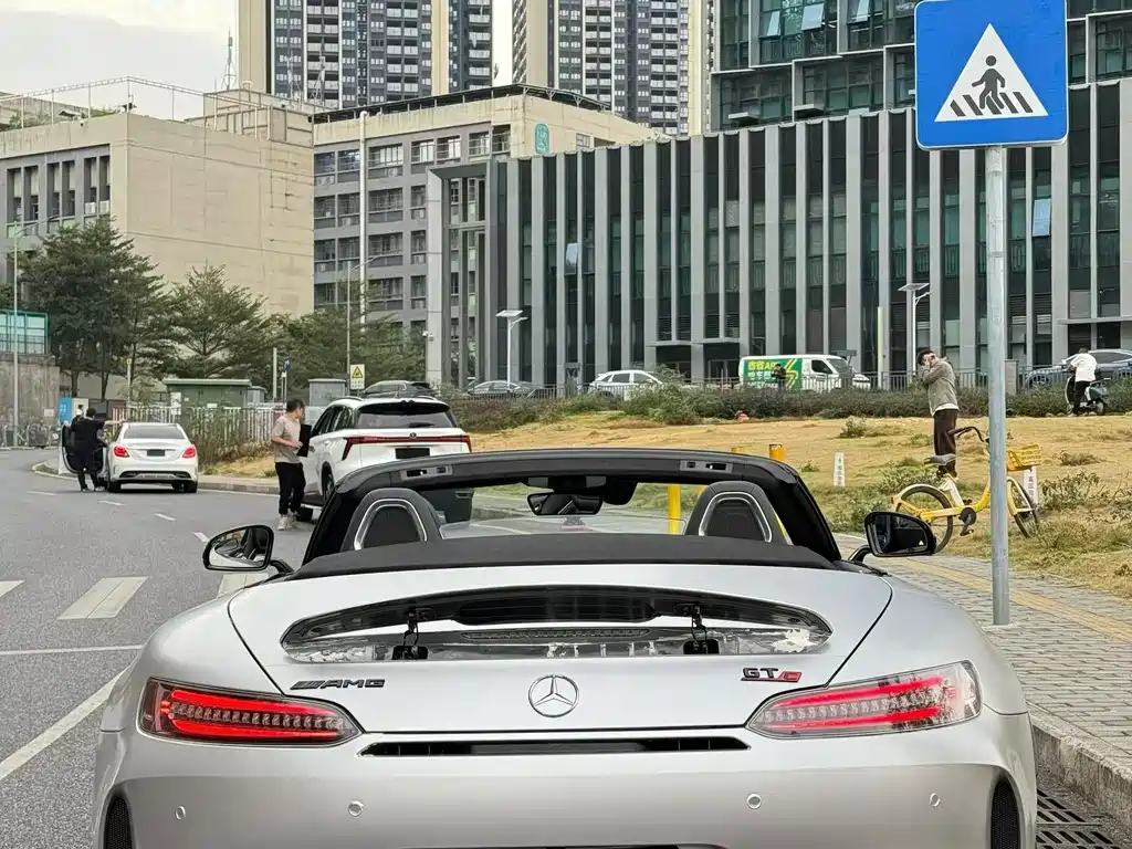 Mercedes-Benz AMG GT 2020