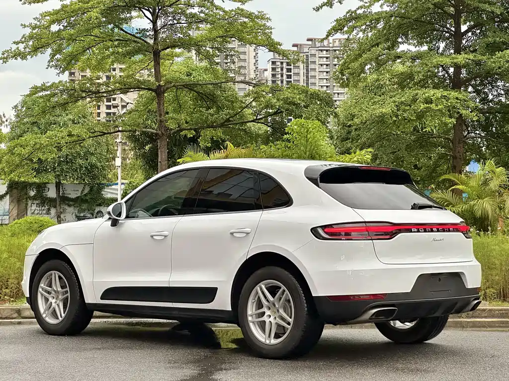 Porsche Macan 2019 — фото 5