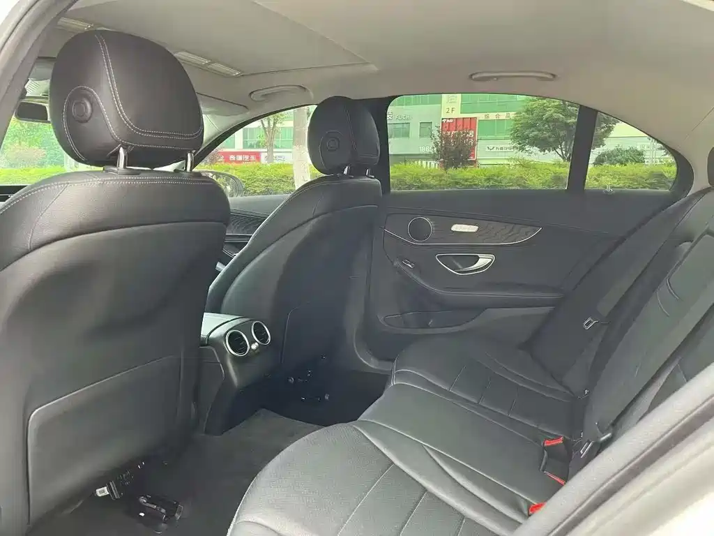 Mercedes-Benz C-Class 2018