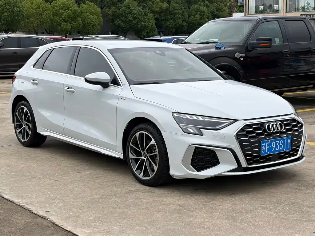 Audi A3 2023 — фото 3