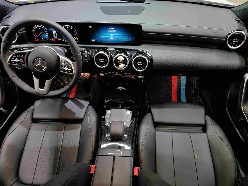Mercedes-Benz A-Class 2021 — фото 8