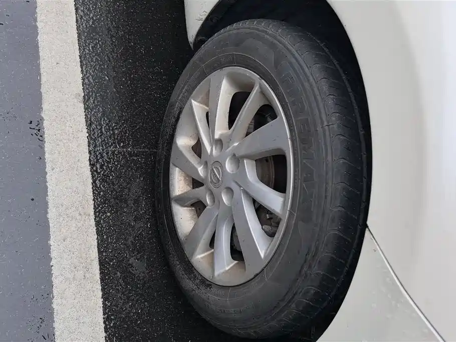 Nissan Tiida 2017