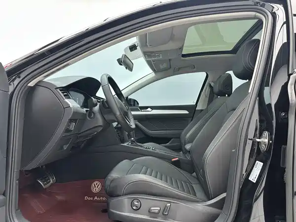 Volkswagen Magotan 2024