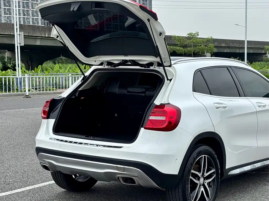 Mercedes-Benz GLA 2015 — фото 13