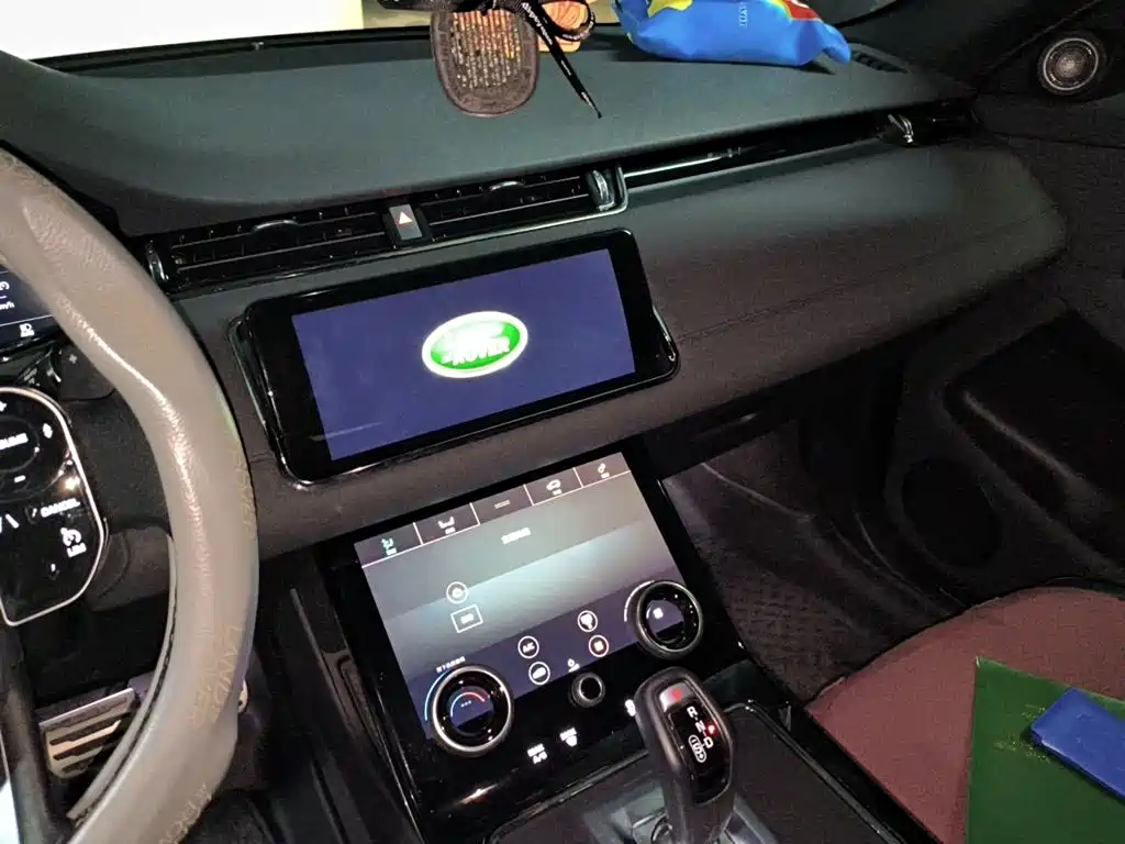 Land Rover Range Rover Evoque 2020 — фото 14