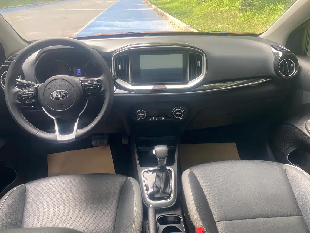 Kia KX1 2020 — фото 12