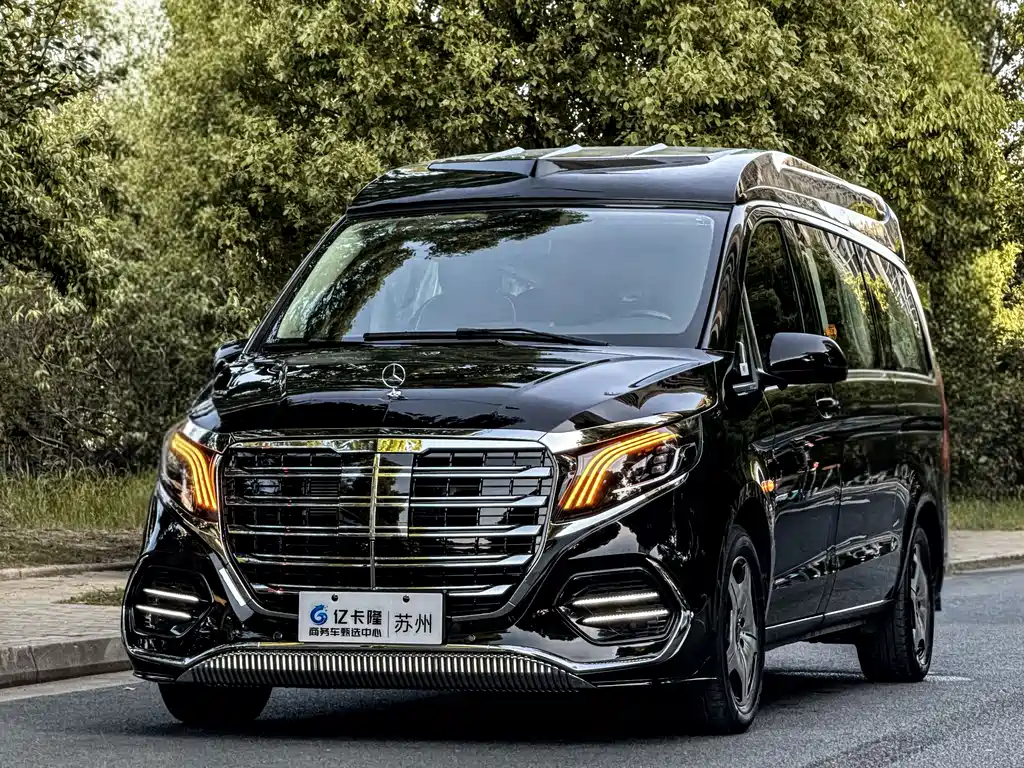 Mercedes-Benz Vito 2023 — фото 1