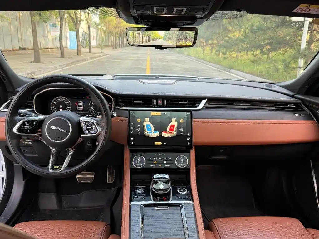 Jaguar XFL 2024